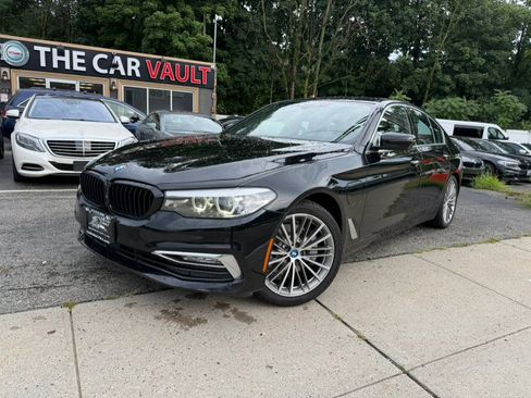 Used 2018 BMW 530e RWD image 2