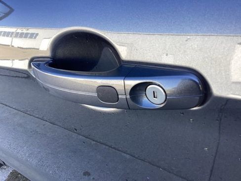 Used 2019 Ford Escape SEL image 24