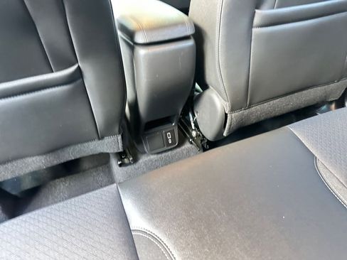 Used 2025 Buick Encore GX Preferred image 24