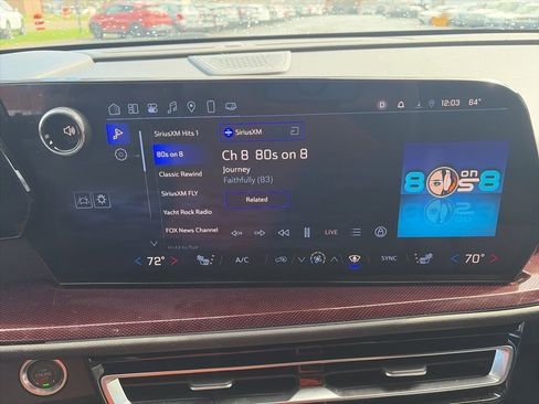 Used 2024 Chevrolet Traverse Z71 w/ Enhanced Driving Package AWD/4WD image 19