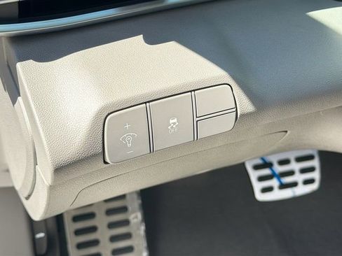 New 2026 Hyundai Elantra SEL Sport Premium FWD image 10