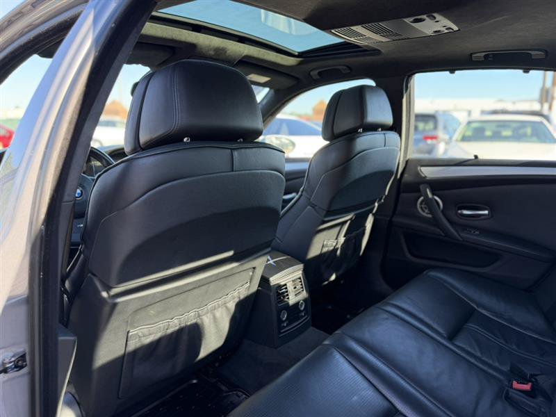 Used 2008 BMW M5 RWD image 48