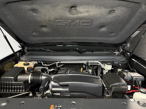 Used 2015 GMC Canyon SLT AWD/4WD image 8