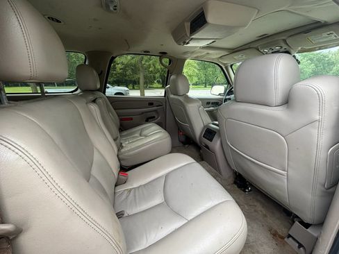 Used 2006 Chevrolet Tahoe Z71 w/ Z71 Preferred Equipment Group AWD/4WD image 14