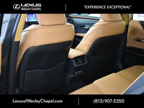 New 2025 Lexus ES 350 w/ Premium Package image 8