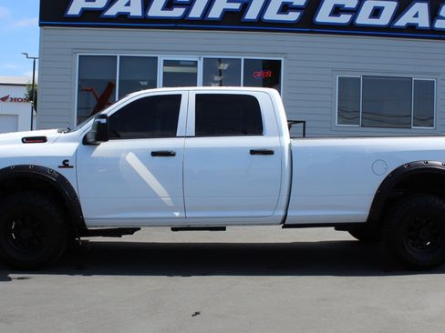 Used 2024 RAM 2500 Tradesman AWD/4WD image 3