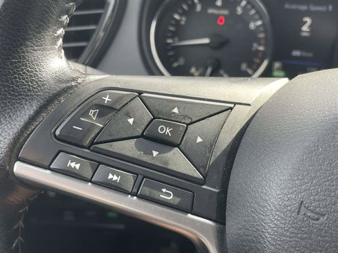 Used 2020 Nissan Rogue SV AWD/4WD image 22