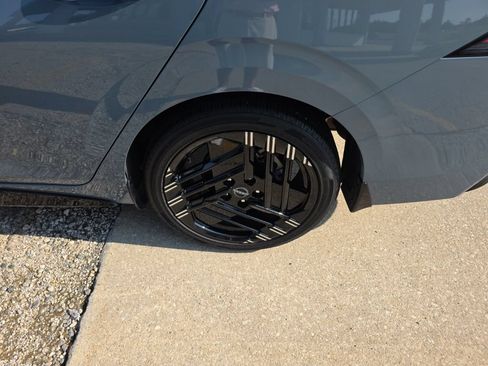 Used 2026 Nissan Sentra SR w/ Floor Mat Package FWD image 10