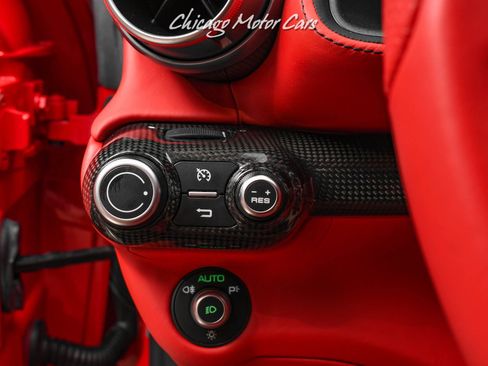 Used 2018 Ferrari 812 Superfast image 9
