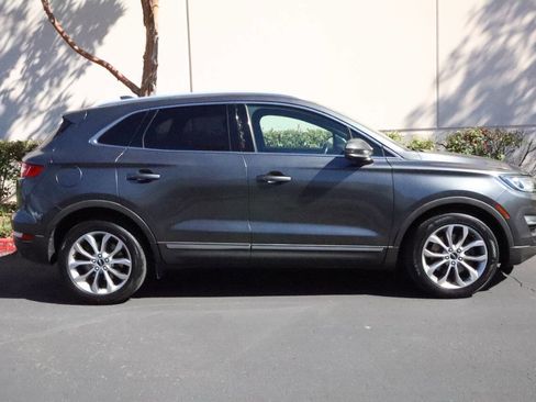 Used 2017 Lincoln MKC Select w/ Select Plus Package image 16