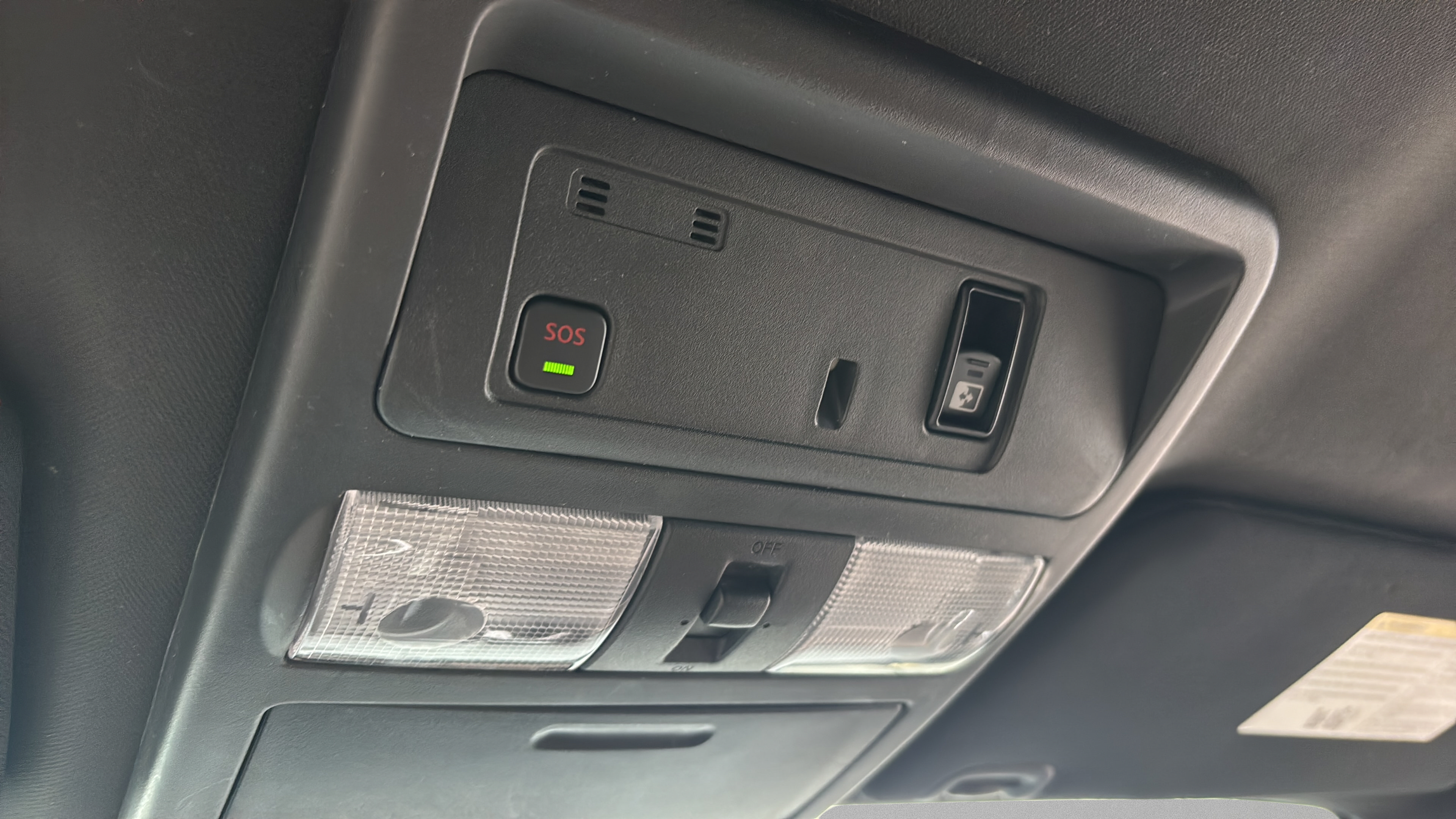 Used 2021 Nissan Titan Platinum Reserve RWD image 30