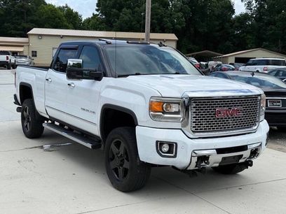 Used 2015 GMC Sierra 2500 Denali w/ Duramax Plus Package