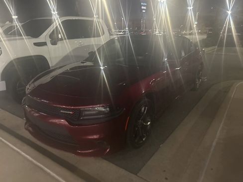 Used 2019 Dodge Charger GT image 1