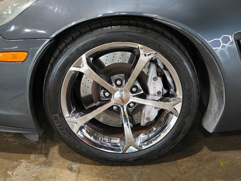 Used 2012 Chevrolet Corvette Grand Sport w/ 3LT Preferred Equipment Group image 57