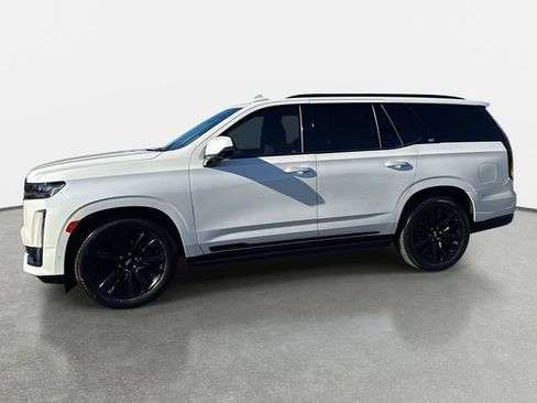 Certified 2022 Cadillac Escalade Sport Platinum AWD/4WD image 2
