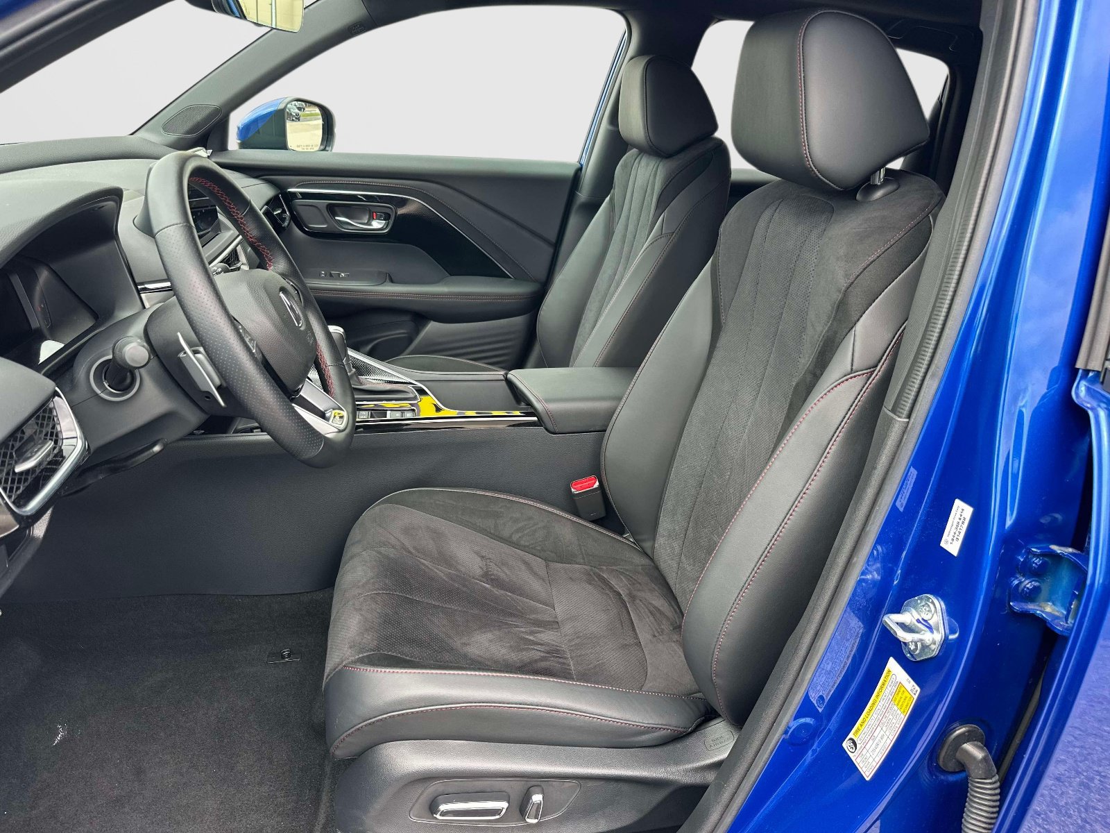 Certified 2025 Acura ADX A-Spec AWD/4WD image 15