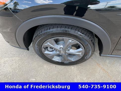 Used 2026 Honda HR-V LX image 10