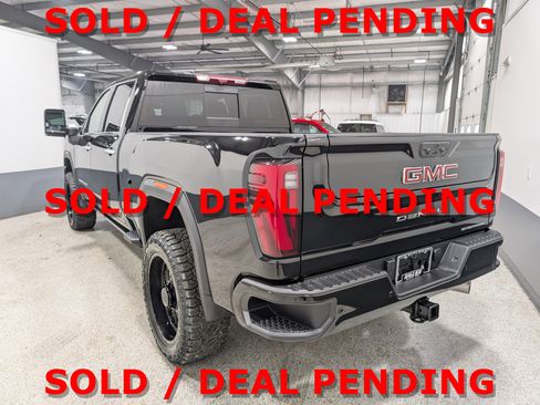Used 2025 GMC Sierra 3500 Denali image 23