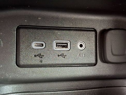 Used 2023 Chevrolet Equinox RS AWD/4WD image 24