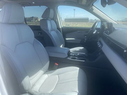 Used 2023 Honda Pilot Touring image 14