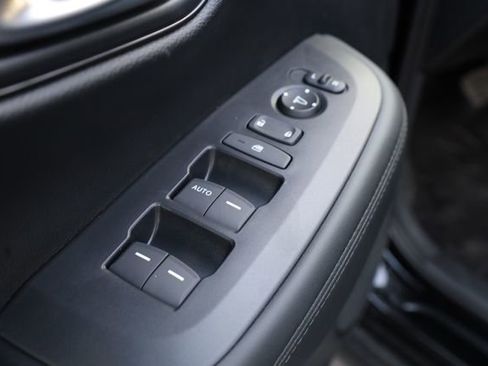 New 2026 Honda HR-V LX image 15