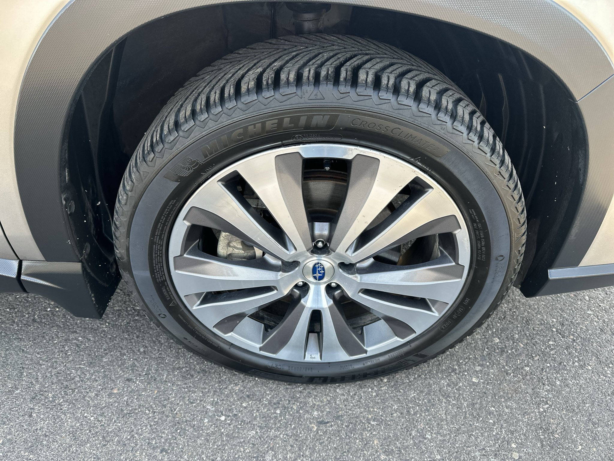 Used 2019 Subaru Ascent Limited AWD/4WD image 9