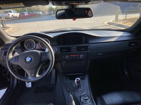 Used 2011 BMW M3 Convertible image 28