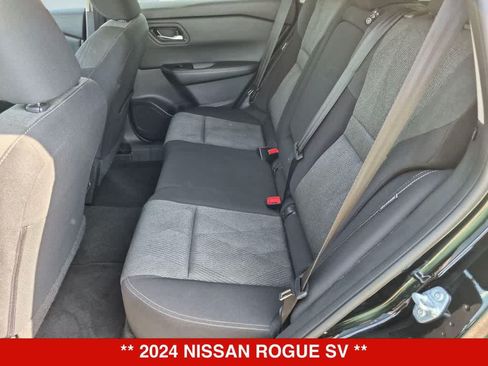 Used 2024 Nissan Rogue SV AWD/4WD image 18