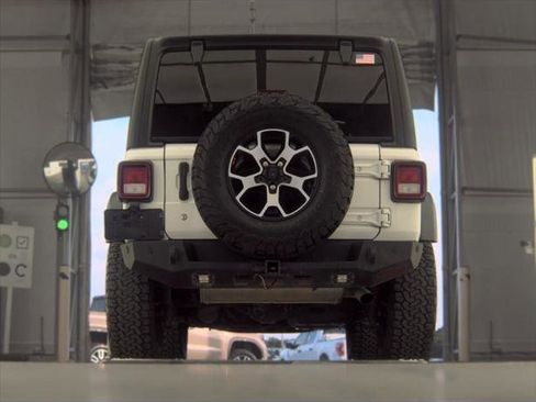 Used 2020 Jeep Wrangler Sport AWD/4WD image 7
