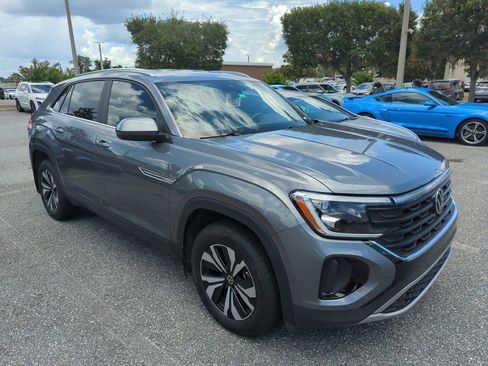 Used 2024 Volkswagen Atlas Cross Sport SE FWD image 1