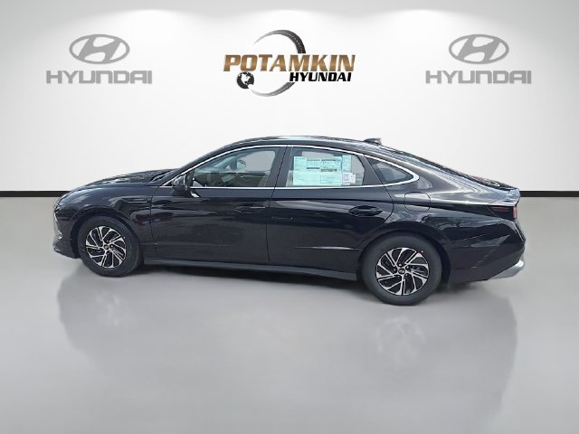 New 2026 Hyundai Sonata Blue FWD image 8
