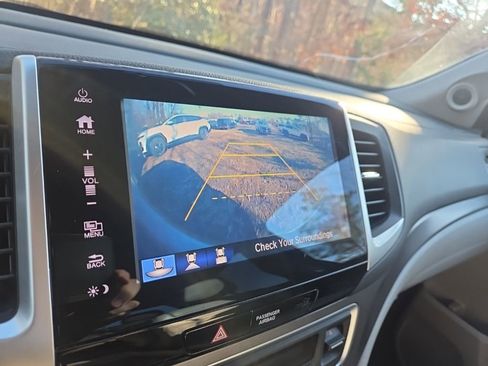 Used 2017 Honda Ridgeline RTL-T image 17