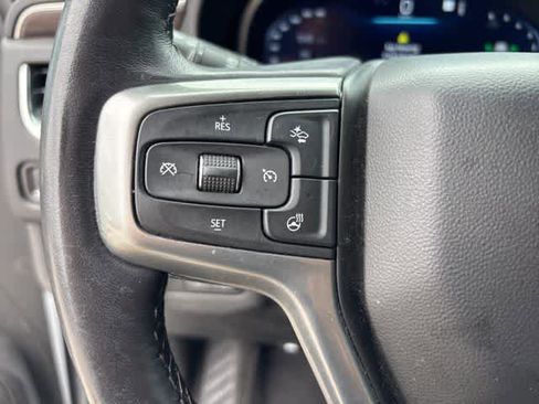 Used 2022 Chevrolet Tahoe Z71 w/ Z71 Off-Road Package AWD/4WD image 12
