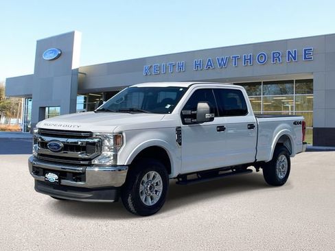 Certified 2020 Ford F250 XLT AWD/4WD image 3