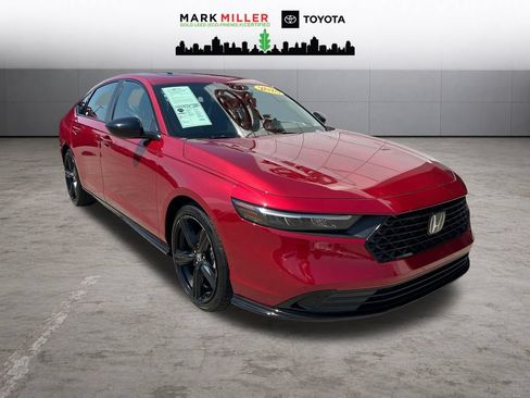 Used 2025 Honda Accord Sport image 8