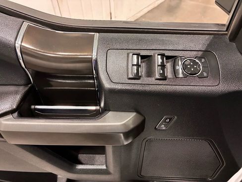 Used 2019 Ford F150 XLT w/ Equipment Group 302A Luxury image 28