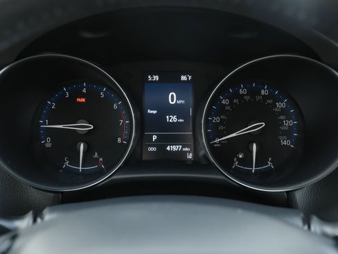 Used 2022 Toyota C-HR Limited FWD image 20