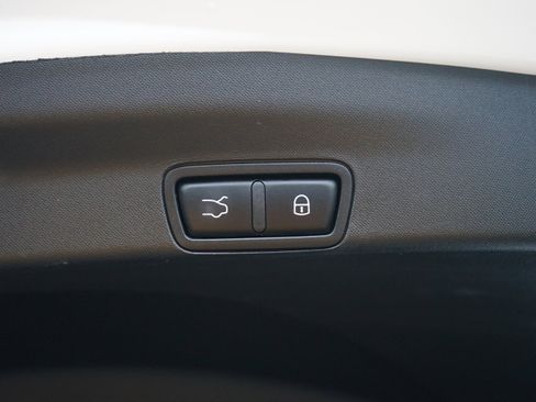 Used 2019 Alfa Romeo Stelvio Ti Lusso w/ Quick Order Package 22X Lusso image 16