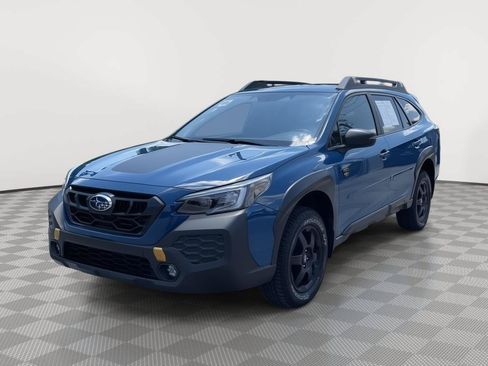 Used 2025 Subaru Outback Wilderness AWD/4WD image 9
