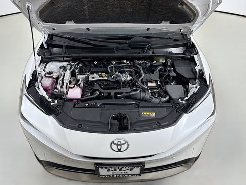 Used 2024 Toyota Prius Prime Premium FWD image 36