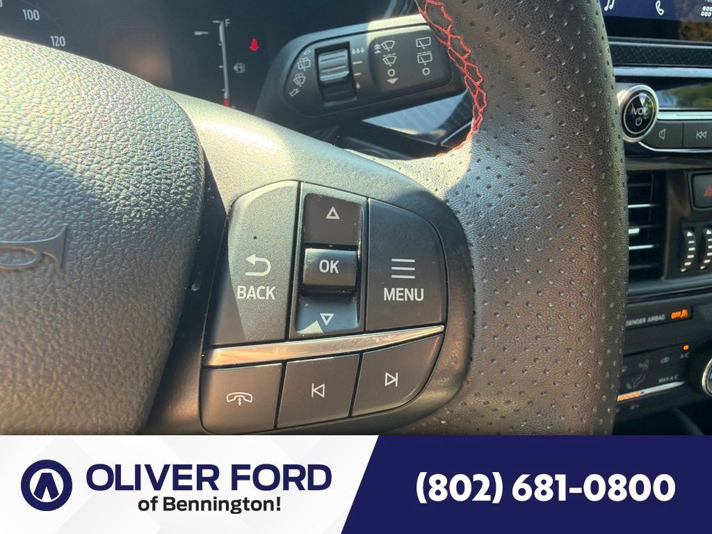 Used 2025 Ford Escape ST-Line AWD/4WD image 34
