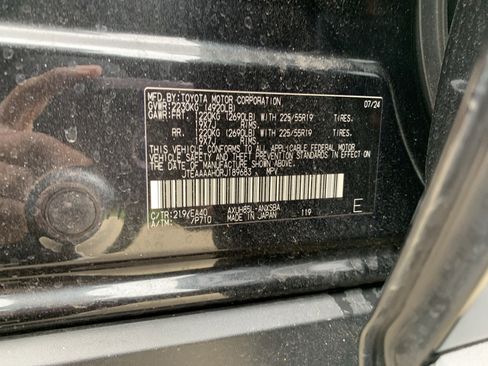 Used 2024 Toyota Venza Limited image 36