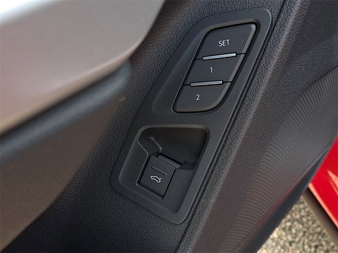 New 2025 Audi Q3 2.0T Premium image 21