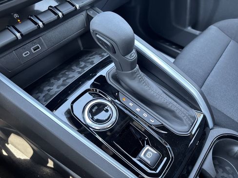 New 2026 Chevrolet Colorado W/T image 19