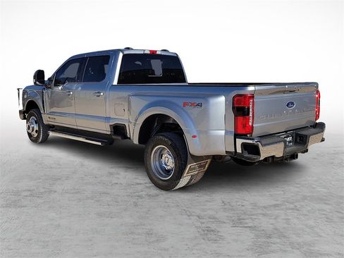 Used 2023 Ford F350 Lariat w/ FX4 Off-Road Package image 7