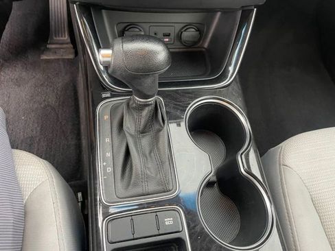 Used 2015 Kia Sorento LX image 35
