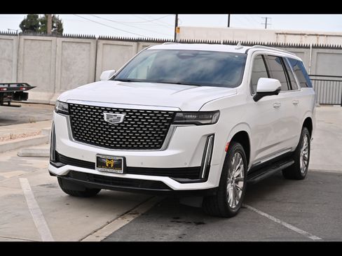 Used 2022 Cadillac Escalade ESV Luxury AWD/4WD image 1
