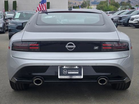 Used 2025 Nissan Z Performance w/ Floor Mat Package RWD image 6