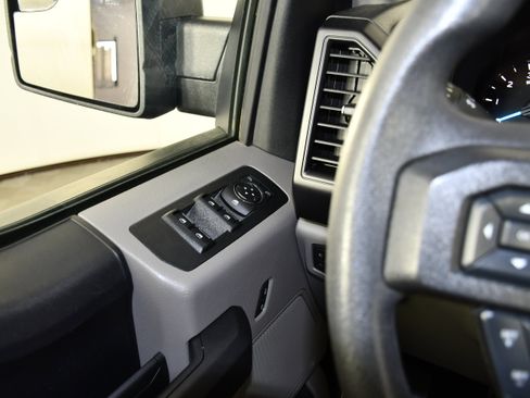 Used 2020 Ford F150 XL w/ Equipment Group 101A Mid AWD/4WD image 38