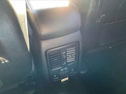 Used 2024 Dodge Durango GT image 10